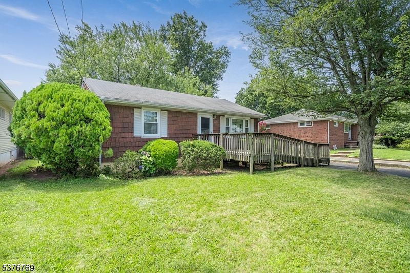 1st image of 510 Dalay Pl