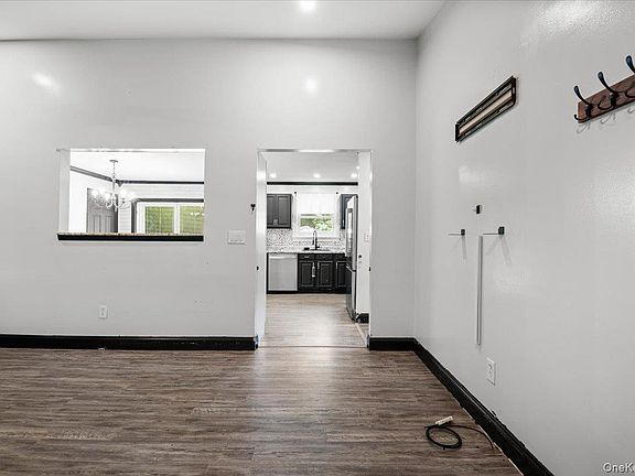 5th image of 3755 Grand Avenue