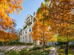 8111 River Rd UNIT 116, Bethesda, MD 20817