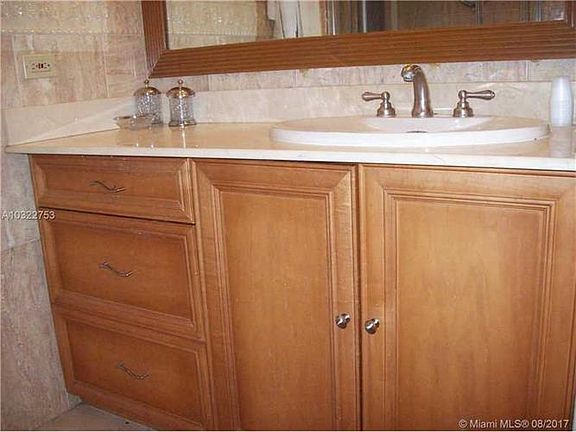 5th image of 6039 Collins Ave APT 1708