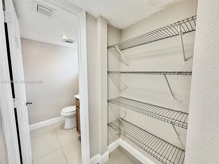 3840 SW 52nd Ave #3840 — Photo 13