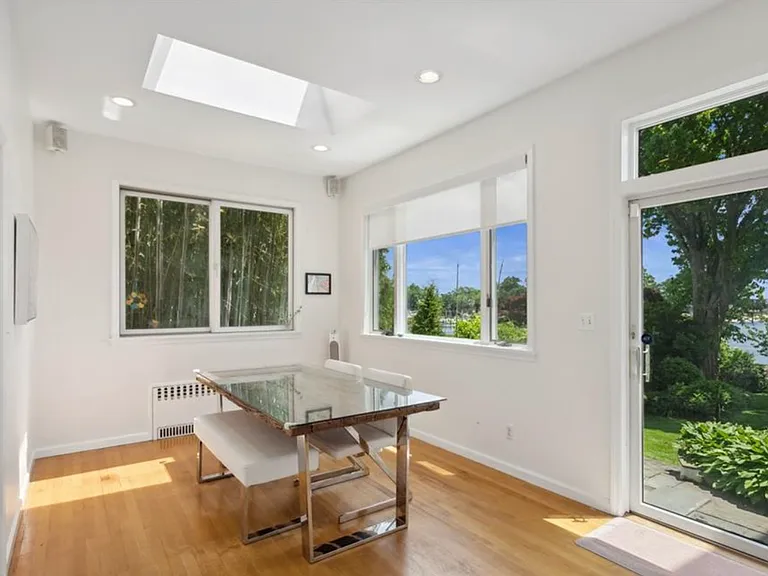 54 Shore Dr — Photo 13