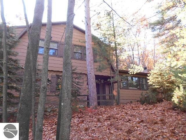 1st image of 3462 Greenwood Dr