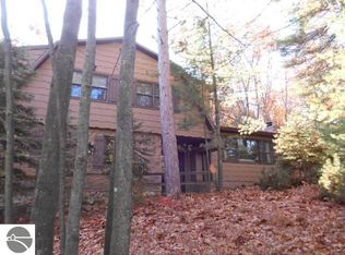 3462 Greenwood Dr, Traverse City, MI 49686