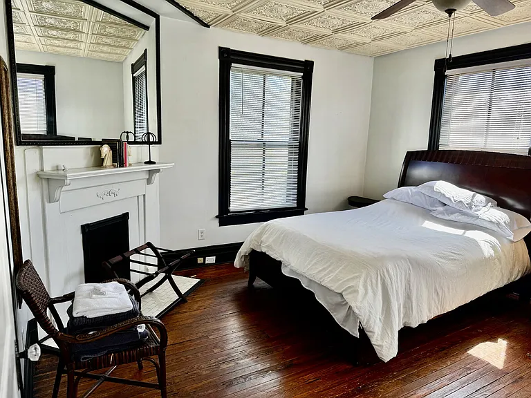 1316 Harrison St — Photo 13