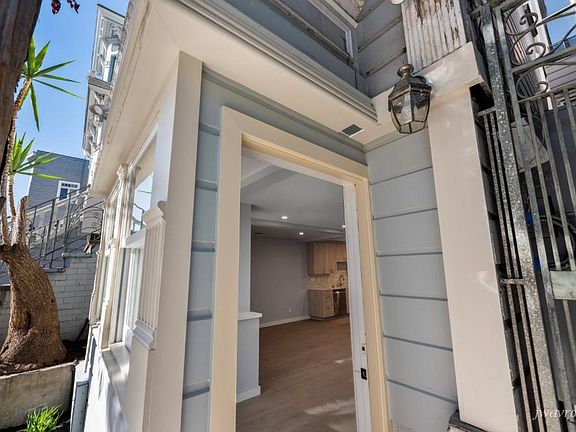 3rd image of 622 Haight St #A