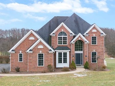 136 Hammond Rd, Mars, PA, 16046