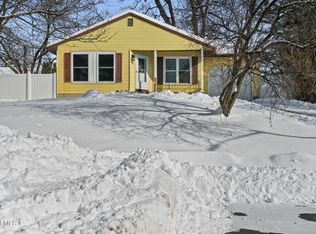 4 Silverberry Place, Albany, NY 12211