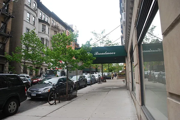 Rented by Triplemint | media 25