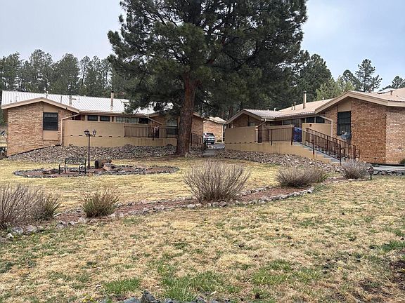 3rd image of 101 Racquet Dr #12