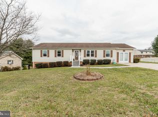 612 Meadow Ln, Front Royal, VA 22630
