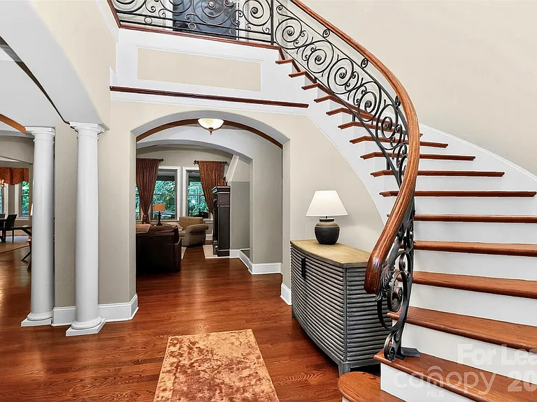6031 Greystone Dr — Photo 4