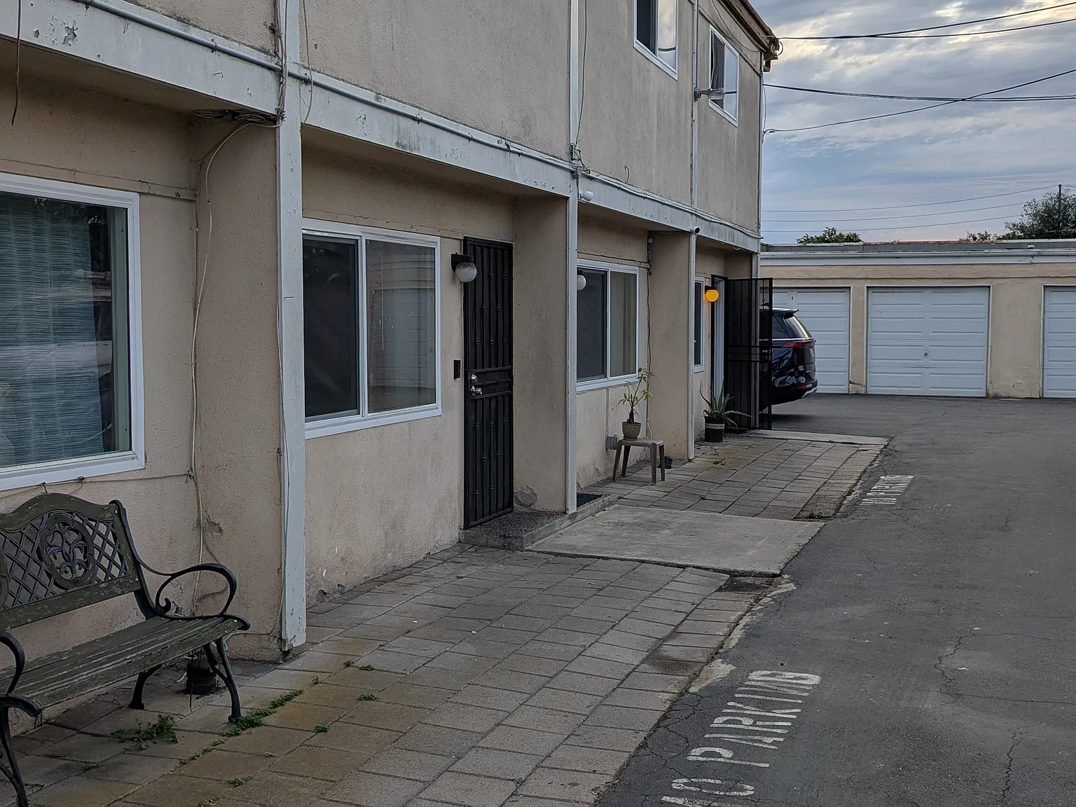 2 bed, 1.5 bath, 920 sqft, $2,950 — Photo 3