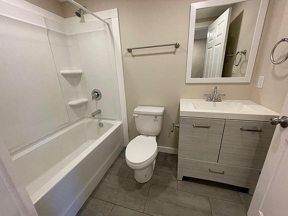 5th image of 1305 Franklin St #101-205