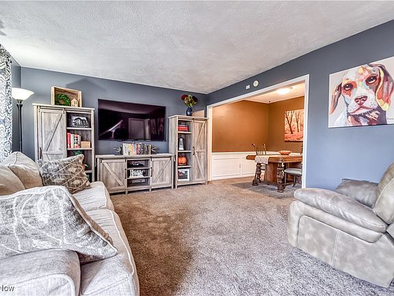 5th image of 7970 Mentor Ave APT B2