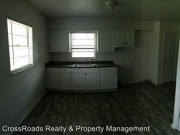 3rd image of 1884 NE 77th St APT 11