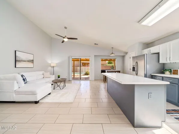7916 E Waverly St, Tucson, AZ 85715