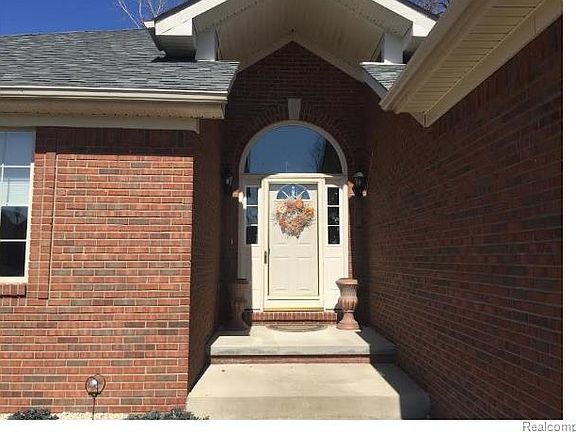 5th image of 4830 Lorwood Dr