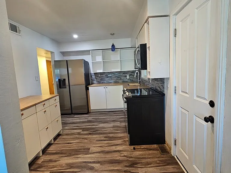 1610 Auburn Way — Photo 6