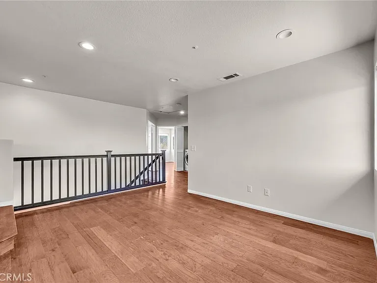 15708 Athena Dr — Photo 26