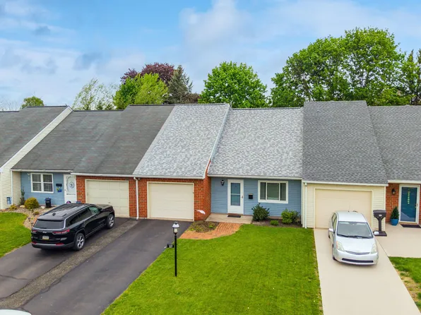 227 Port Noble Dr, Bloomsburg, PA 17815