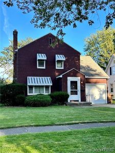 215 Woodridge Ave, Cheektowaga, NY, 14225