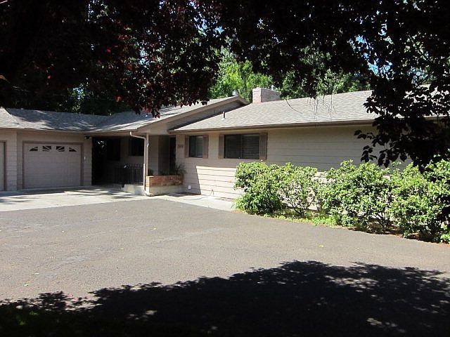 1st image of 1360 Sturm Ave