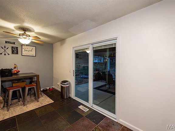 5th image of 68 Guylyn Dr