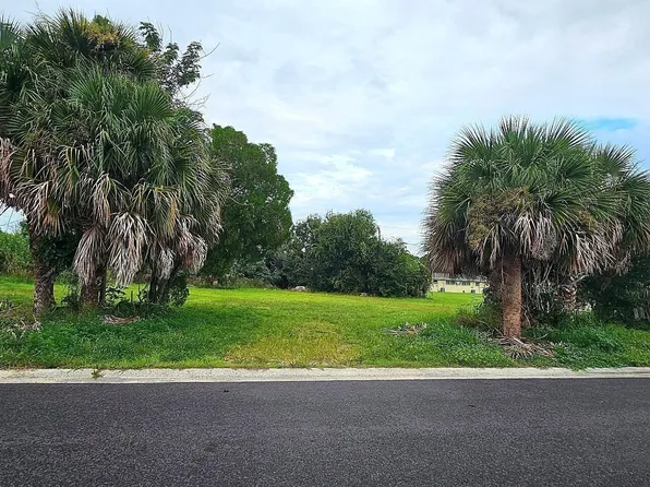 3318 Pelham St, Melbourne, FL 32901