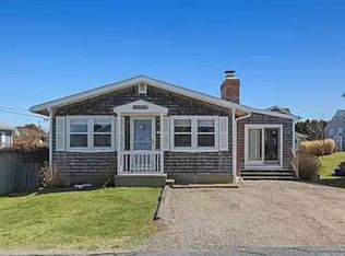 10 Stanton Ave, Narragansett, RI 02882