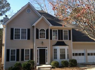 2112 Whitfield Ln, Lawrenceville, GA 30043