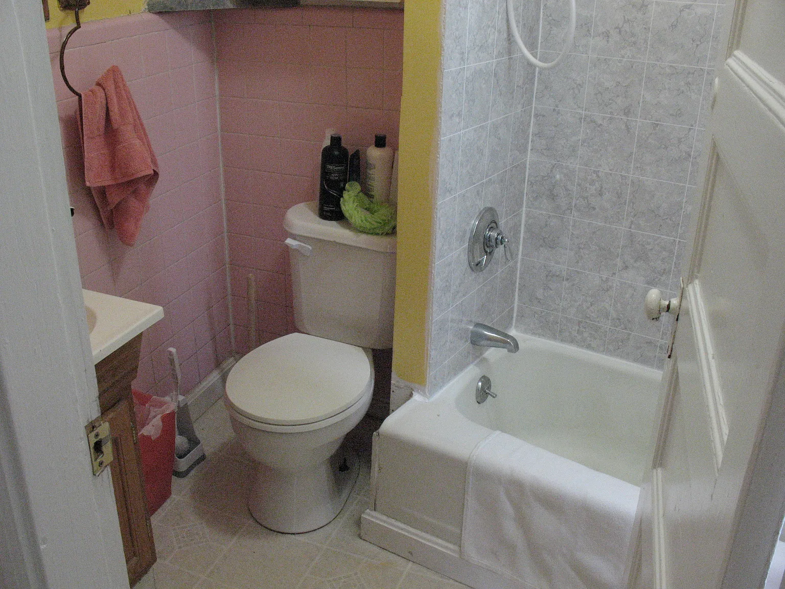 3 bed, 1400 sqft, $1,000 — Photo 2