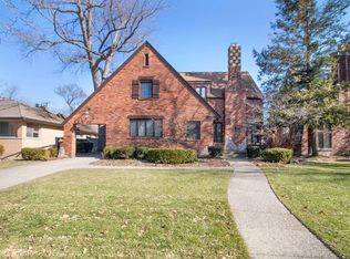 622 University Pl, Grosse Pointe, MI 48230