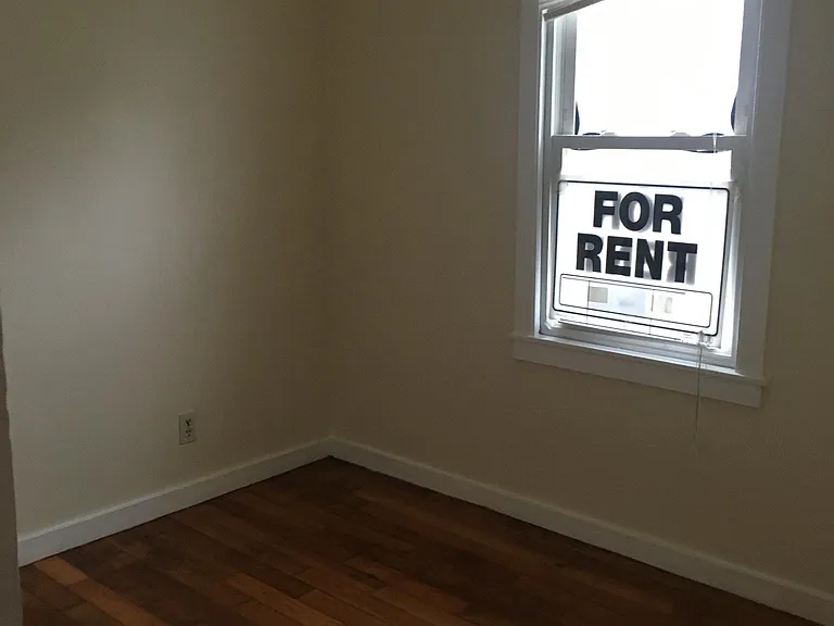 91 Hawthorne Dr — Photo 10