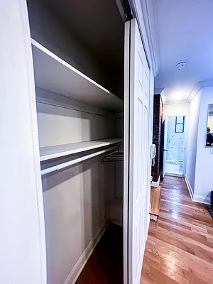 Rented by Voro New York | media 66