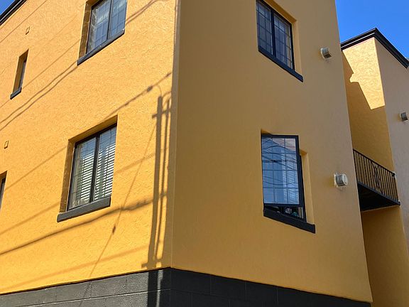 2nd image of 215 E 12th St APT B