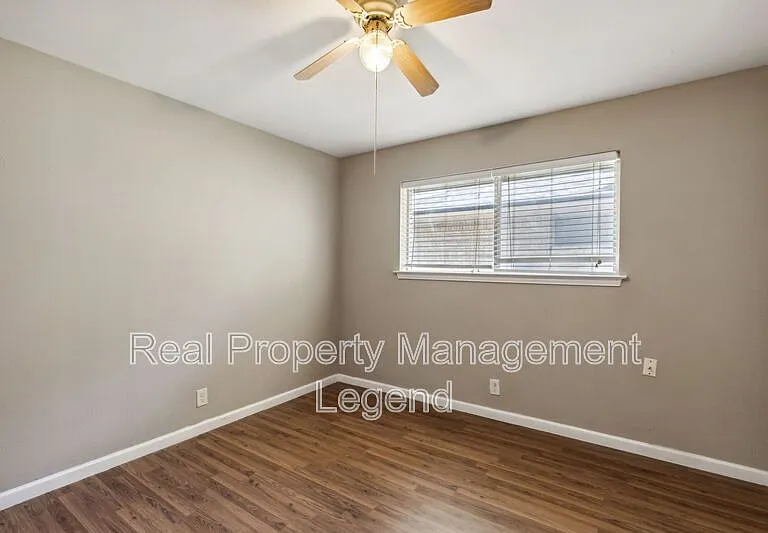 13425 Janwood Ln — Photo 7