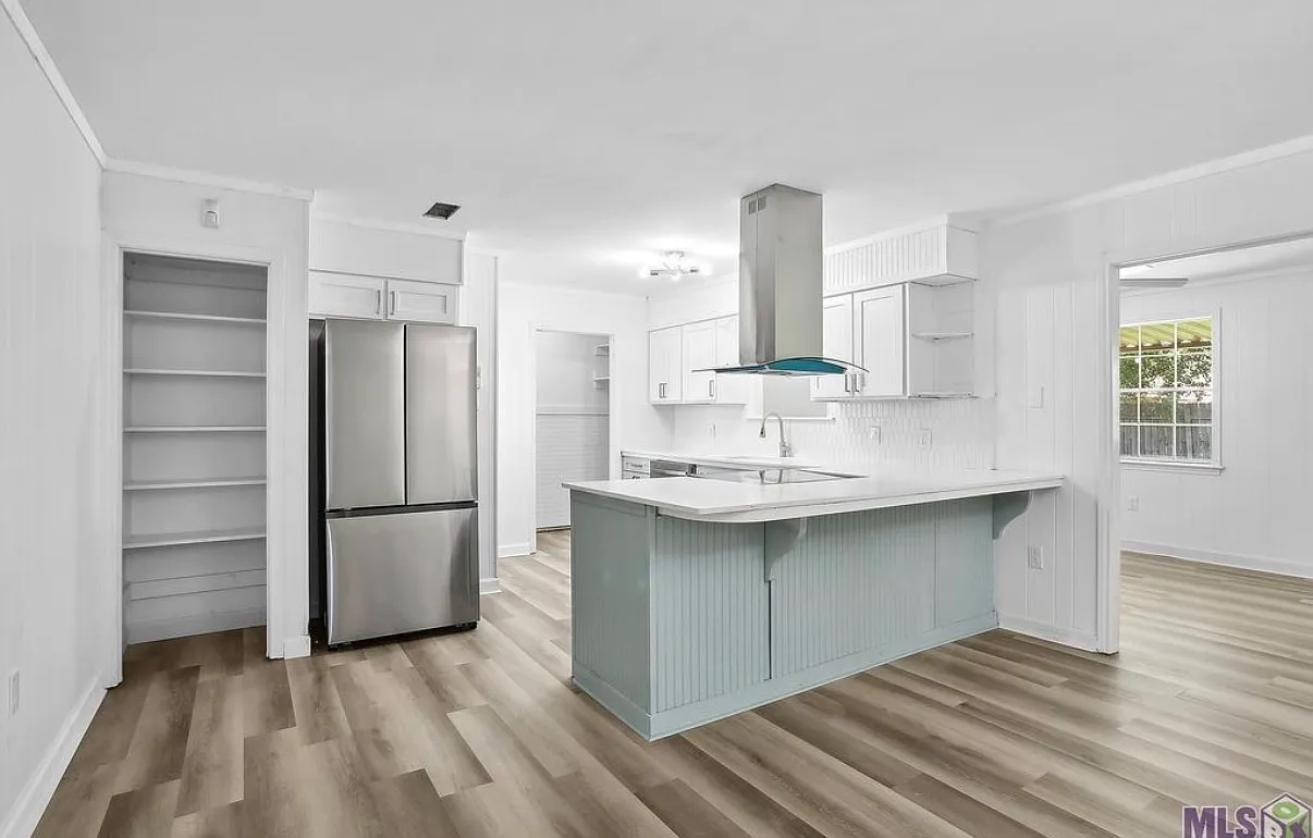 4 bed, 1385 sqft, $2,000 — Photo 1