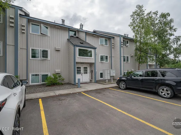 2875 W International Airport Rd #D-101, Anchorage, AK 99502