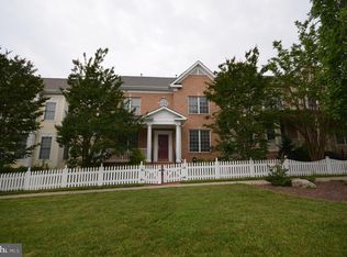 819 Royal Cres, Rockville, MD 20850