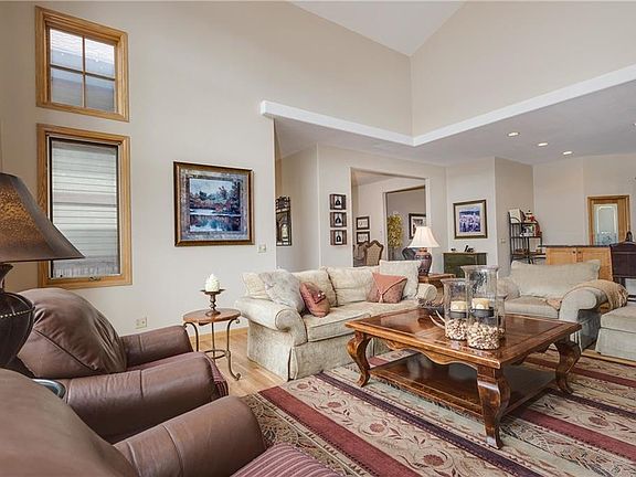 3rd image of 34 Fletcher Ct