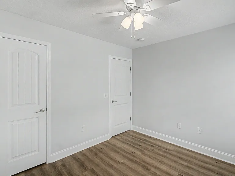 115 SE Cutters Gap — Photo 28