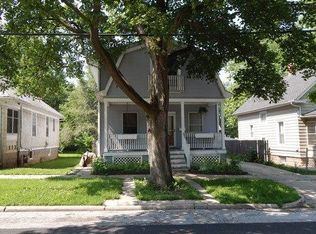 125 Evans Ave, Aurora, IL 60505