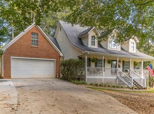 1422 Red Oak Way, Winder, GA 30680