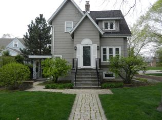 276 Sunset Ave, Glen Ellyn, IL 60137