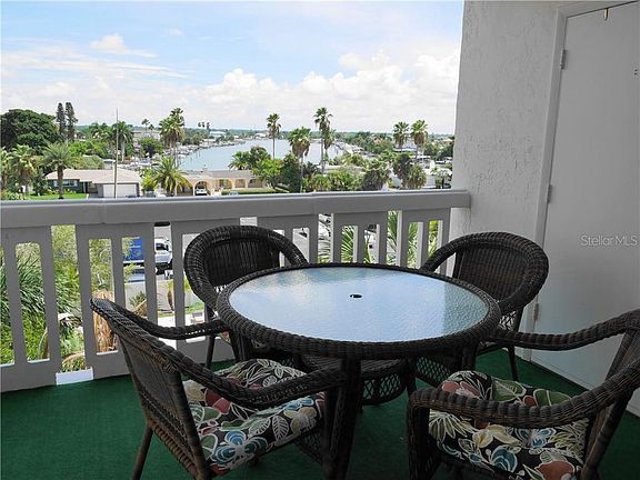 3rd image of 17117 Gulf Blvd APT 437