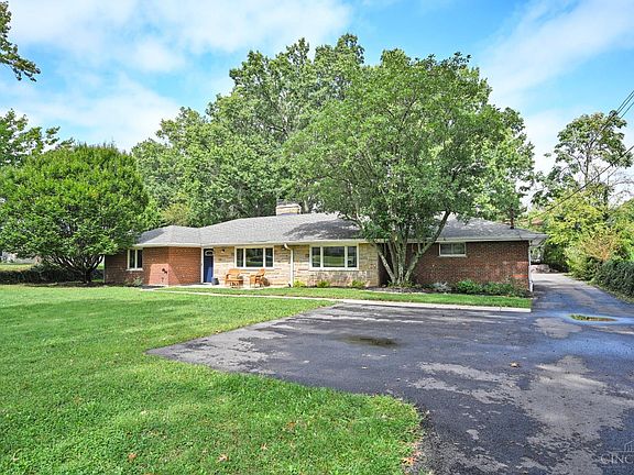 2nd image of 3654 E Galbraith Rd
