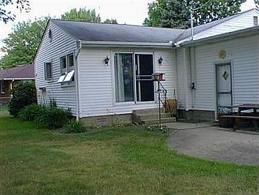 3rd image of 1300 Waverly Dr