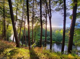 6 River Rd, Montague, NJ 07827