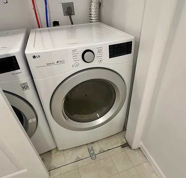 265 E 8880 S — Photo 10